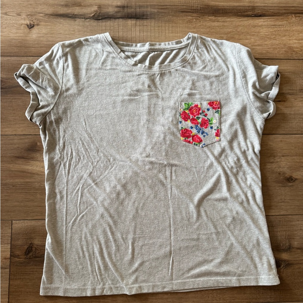 Rabbit Running x Kokom Scrunchies Remix Pocket Tee | M | VGUC | Grey/Floral